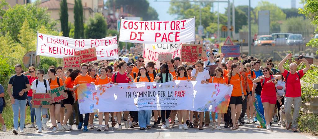 Se vuoi la pace, rendila possibile. Costruiscila con noi.